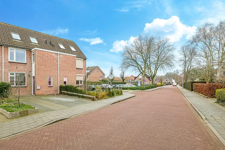 Foto 69 van Steenbeekstraat 30