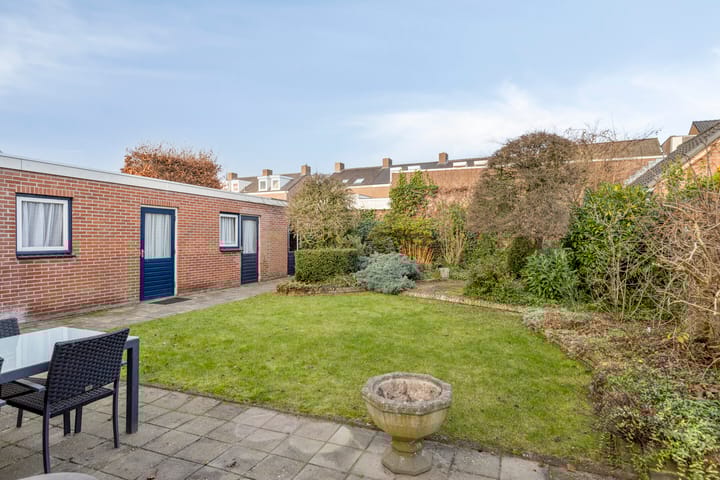 Photo 3 of Heesweg 12-C