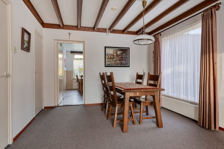 Photo 10 of Heesweg 12-C