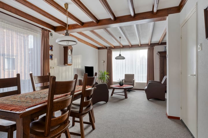 Photo 11 of Heesweg 12-C