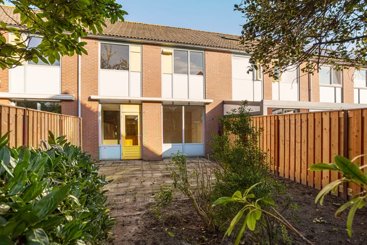 Foto 6 van Van den Helmstraat 6