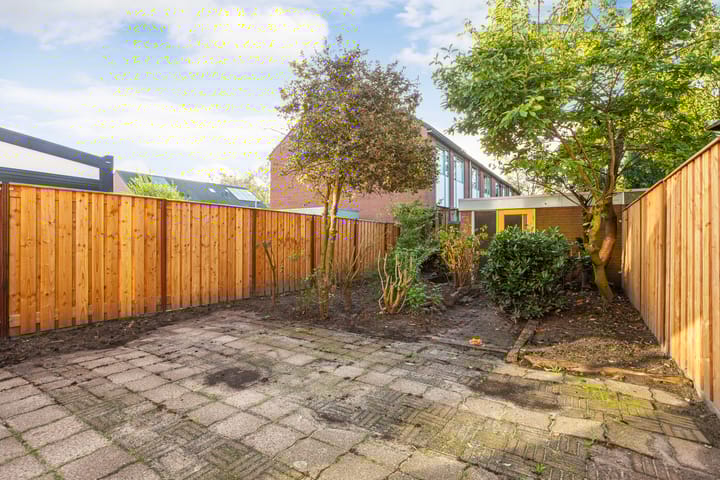 Foto 7 van Van den Helmstraat 6