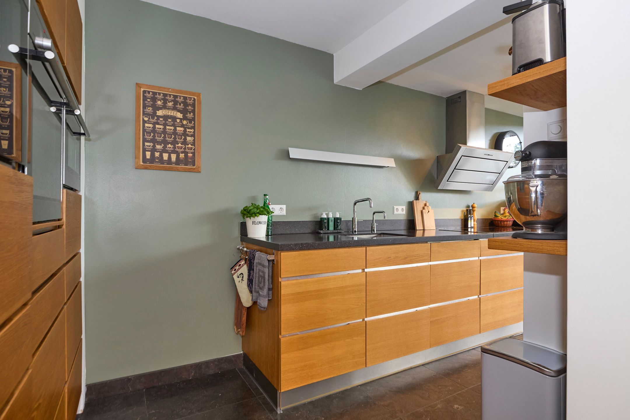 Photo 24 of Waterloolaan 18