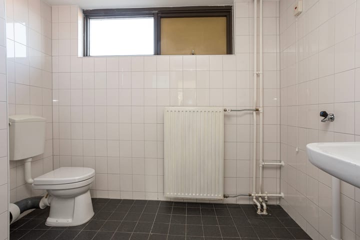 Foto 27 van Van den Helmstraat 6