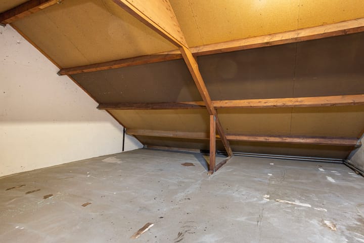 Foto 31 van Van den Helmstraat 6