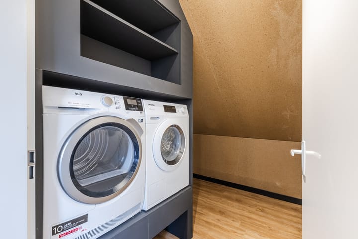 Photo 51 of Penningkruid 86