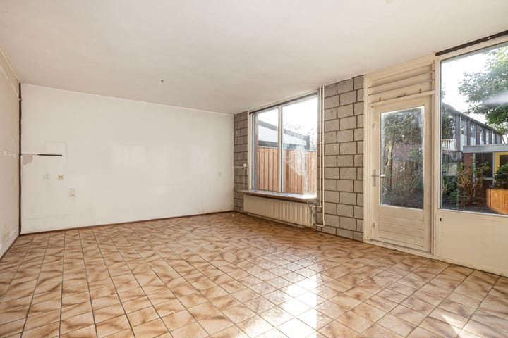 Foto 13 van Van den Helmstraat 6