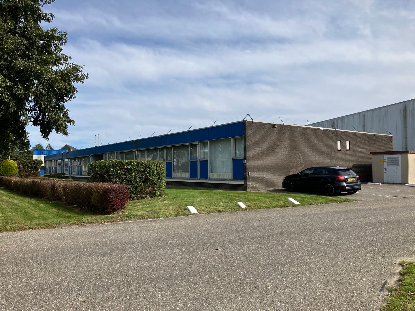 Bekijk foto 2 van Middenweg 6