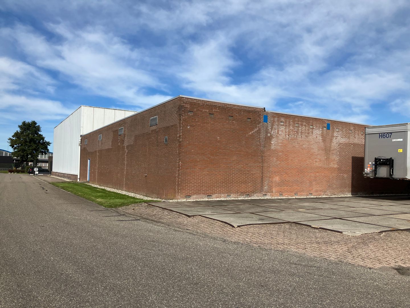 Bekijk foto 5 van Middenweg 6