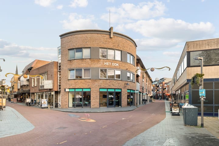 Nieuwe Markt 9, Raalte