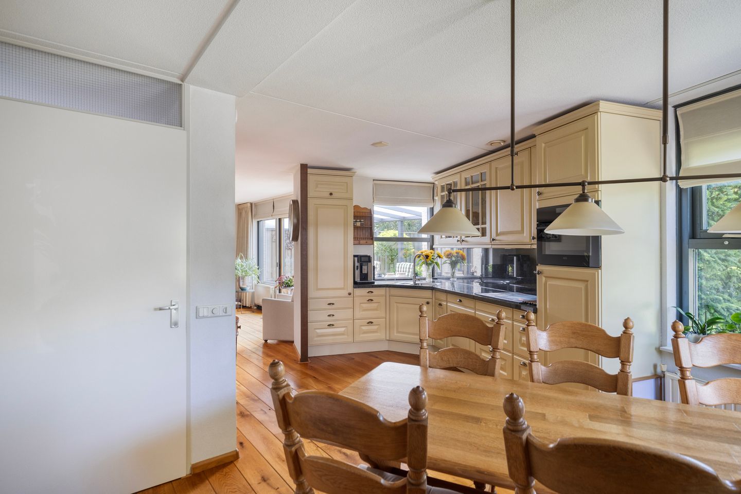 Foto 14 van Van Leeuwenhoeklaan 13