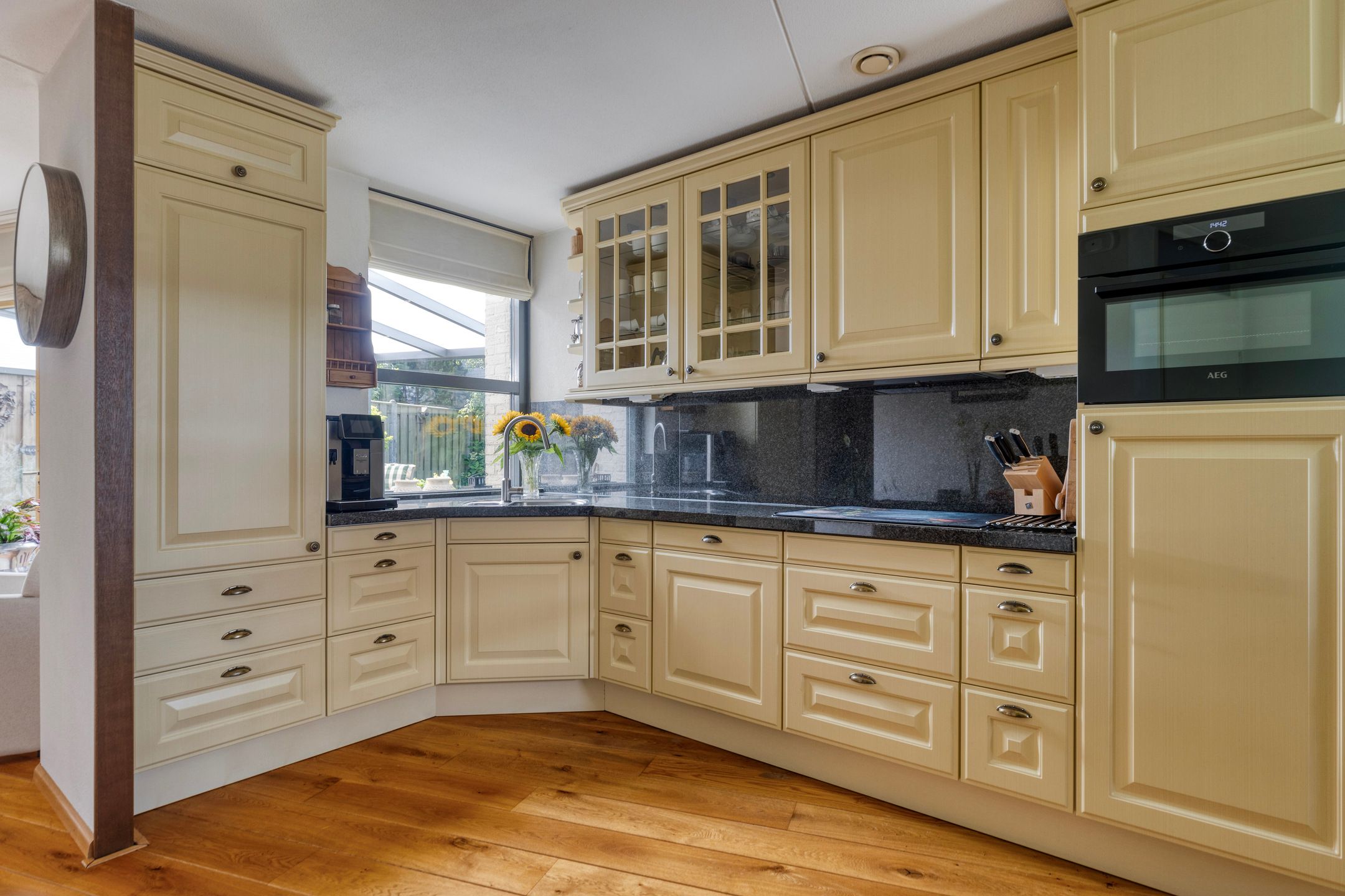 Foto 12 van Van Leeuwenhoeklaan 13