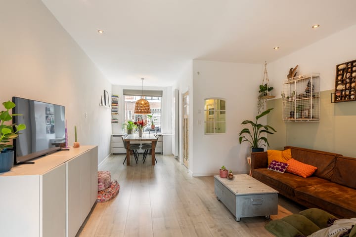 Foto 21 van Leliestraat 15