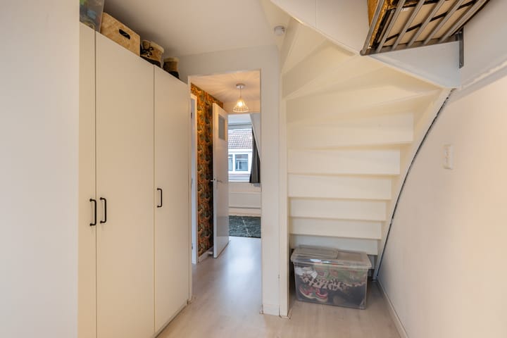 Foto 35 van Leliestraat 15