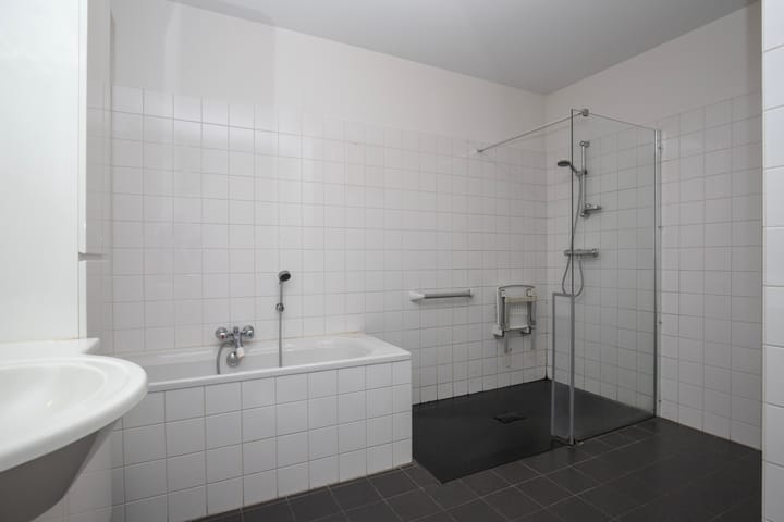 Foto 25 van De Weteringsehof 4