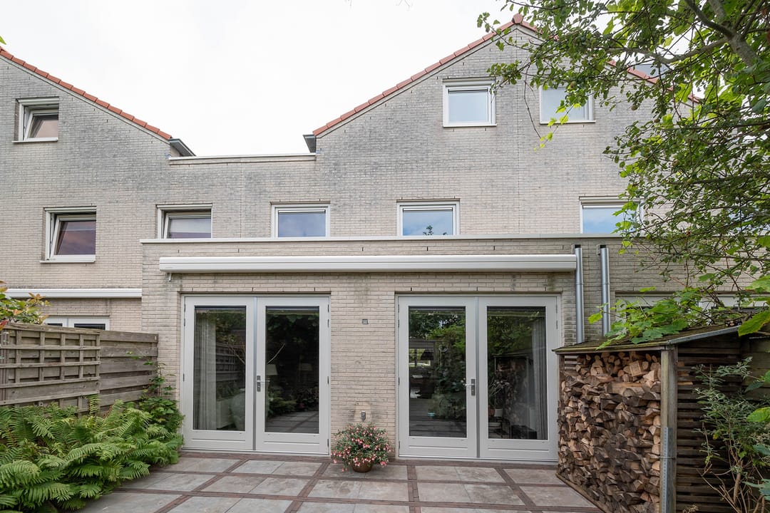 Photo 17 of Wegastraat 26