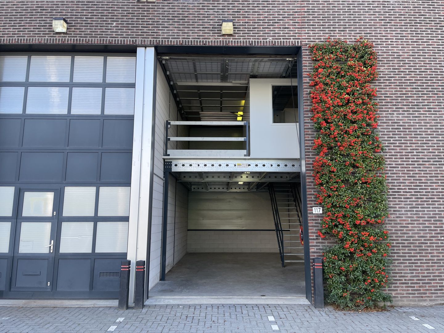 Bekijk foto 2 van Tinstraat 117