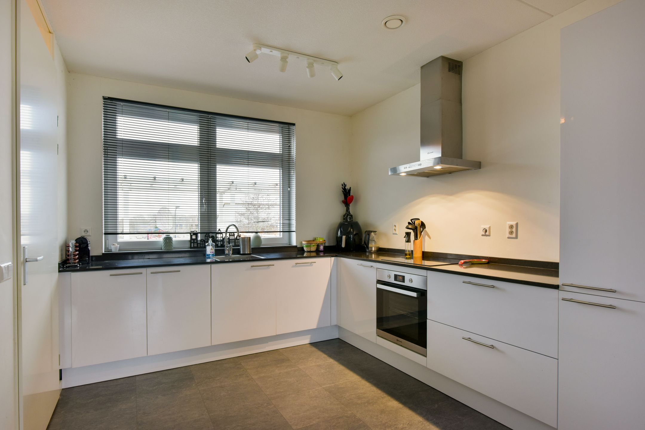 Photo 3 of Benedenland 23