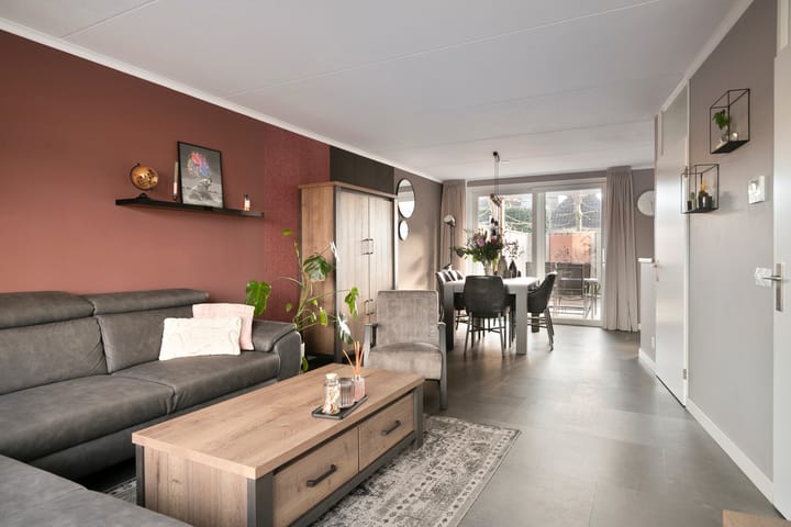 Photo 3 of Reeneik 40