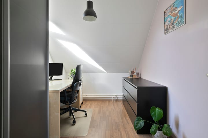 Photo 17 of Reeneik 40