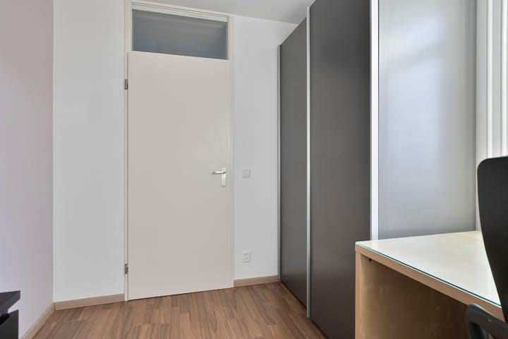 Photo 18 of Reeneik 40