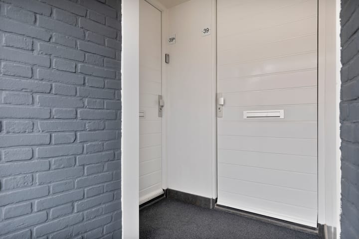 Photo 7 of Voorstraat 39-A