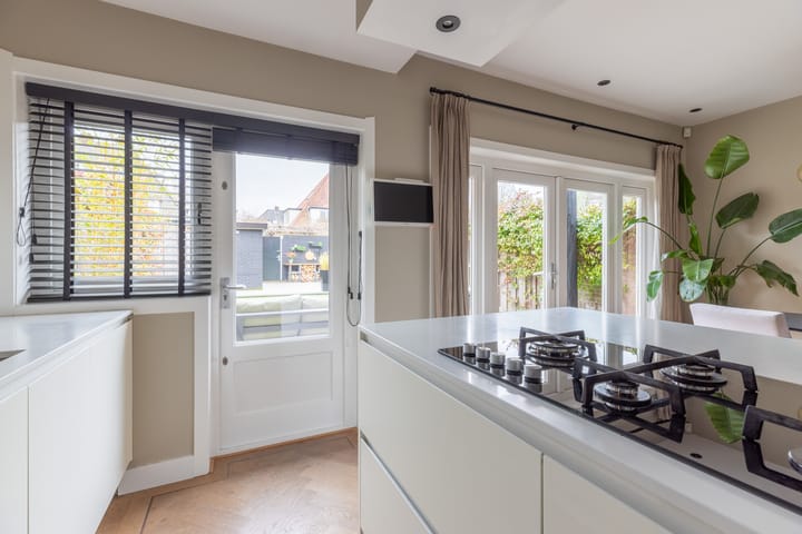 Foto 19 van F.C. Dondersstraat 12