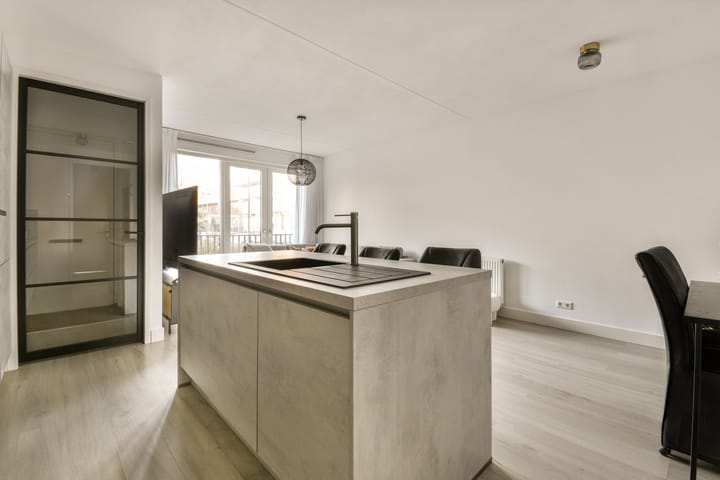 Photo 8 of Flemingstraat 94-B