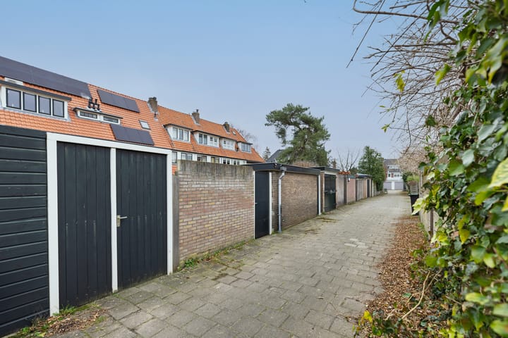 Foto 47 van F.C. Dondersstraat 12