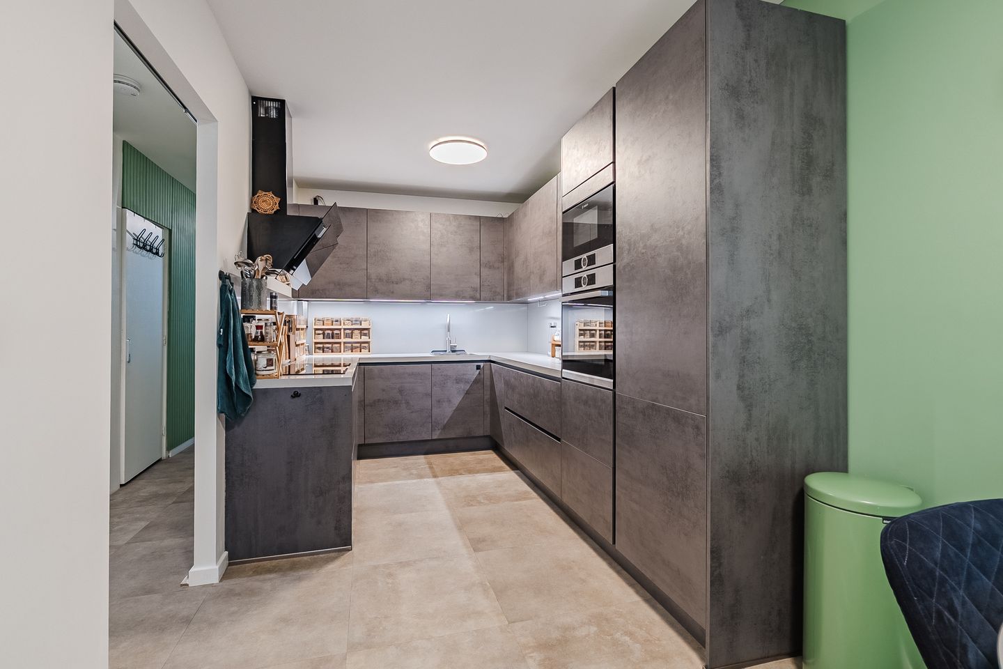 Foto 14 van Oostvoornsestraat 19-B