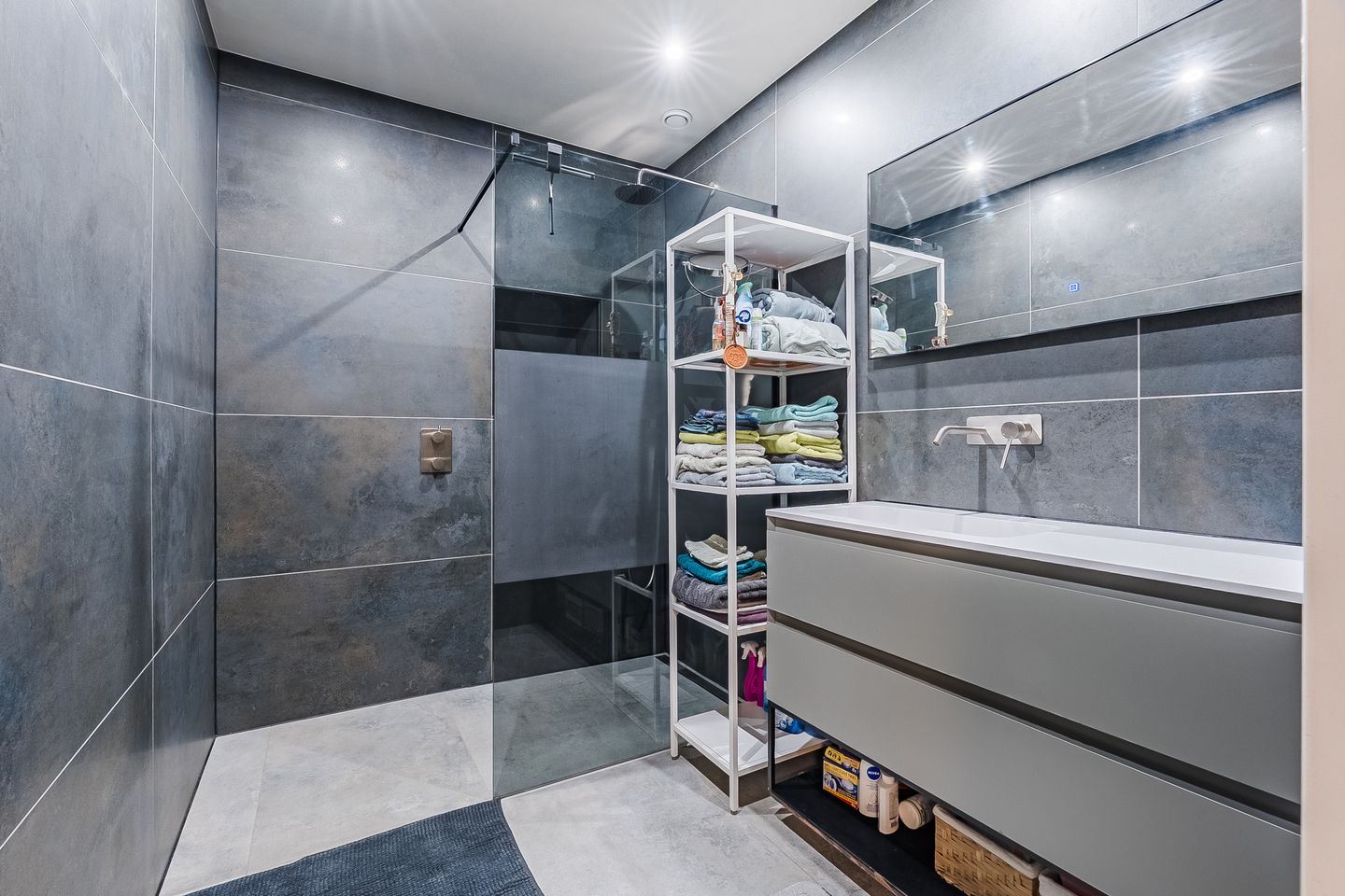 Foto 25 van Oostvoornsestraat 19-B