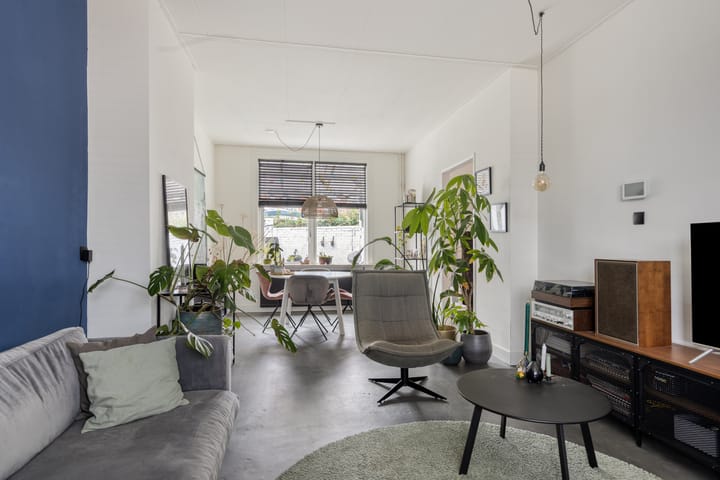 Foto 10 van Anjelierstraat 6