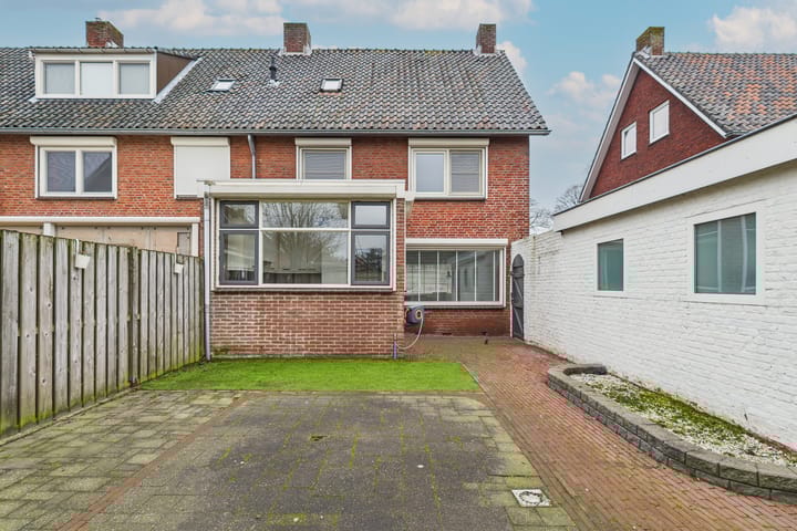 Photo 4 of Koninginnelaan 30