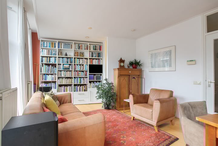 Foto 6 van Tollenstraat 10-B