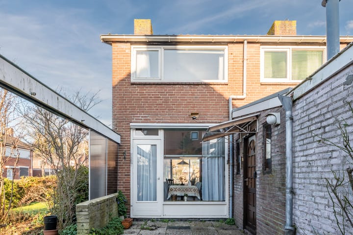 Foto 33 van Magninstraat 2