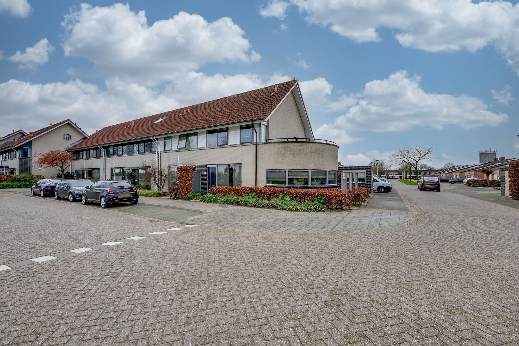 Buying a house in The Netherlands., Verzonken Kasteel 70