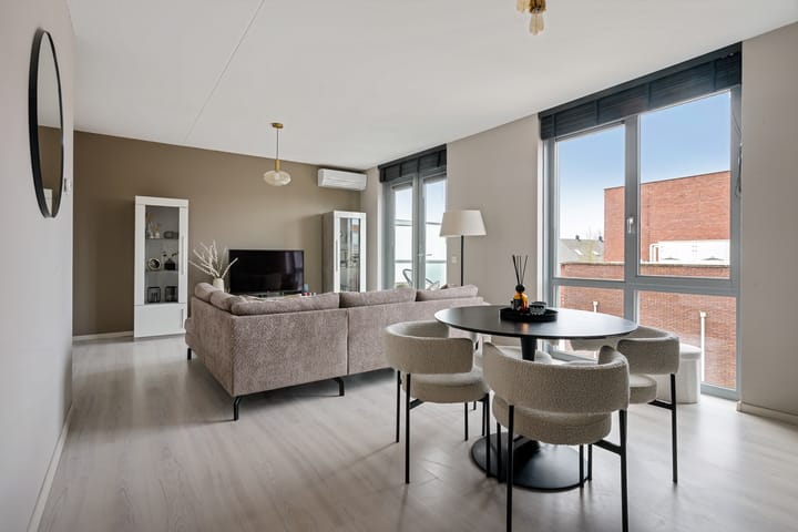 Foto 2 van Pieter van Vollenhovenstraat 11