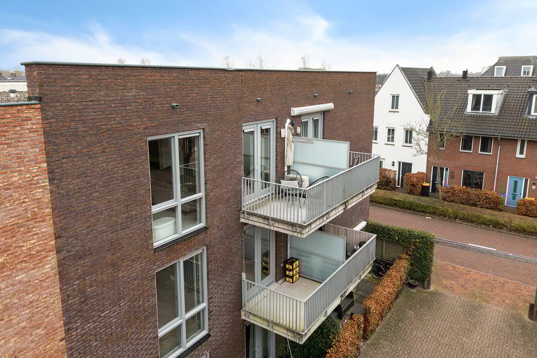 Foto 16 van Pieter van Vollenhovenstraat 11