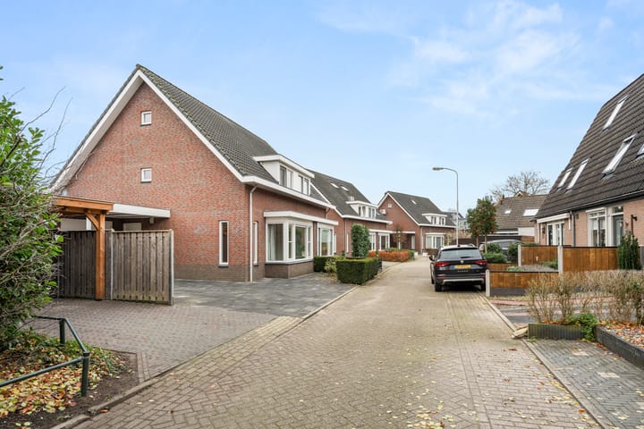 Foto 51 van Heyenerf 24