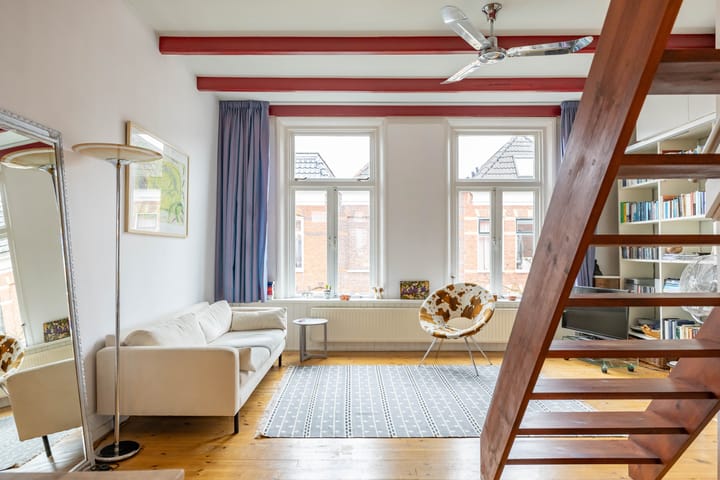 Photo 12 of Jan Goeverneurstraat 28-A