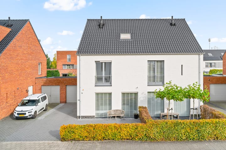 Photo 38 of Eikepagelaan 204