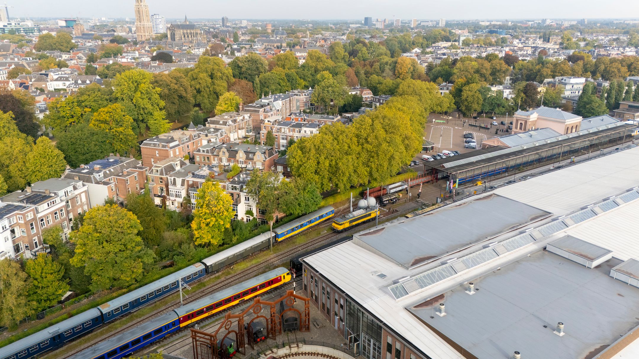 Photo 33 of Oosterstraat 15-C