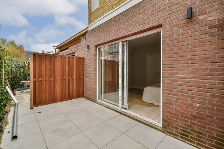 Photo 4 of Narcissenstraat 67-C