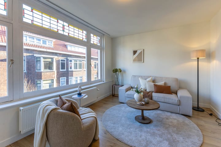 Photo 2 of Groen van Prinstererstraat 55-B02