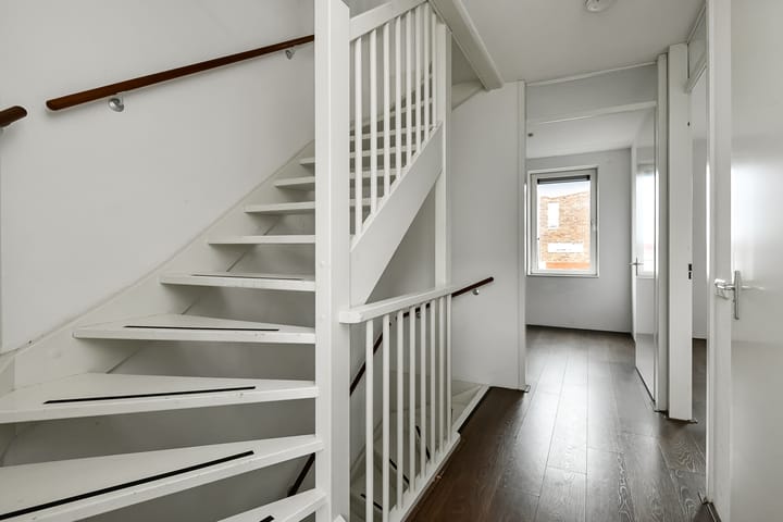 Foto 16 van Groot-Brittanniëstraat 115