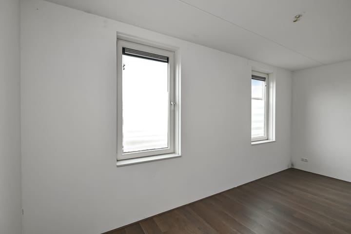 Foto 33 van Groot-Brittanniëstraat 115