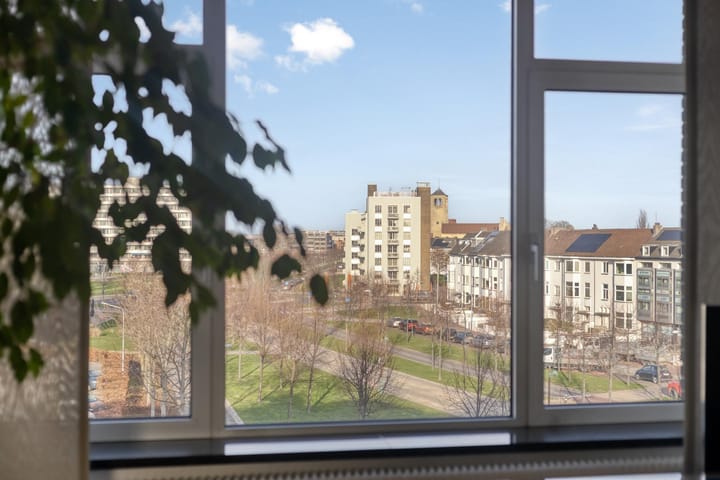 Foto 10 van Oranjeplein 42-E