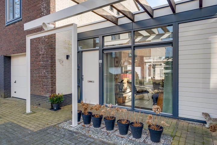 Foto 7 van Dirk Schäferstraat 14