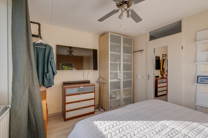 Foto 26 van Dirk Schäferstraat 14