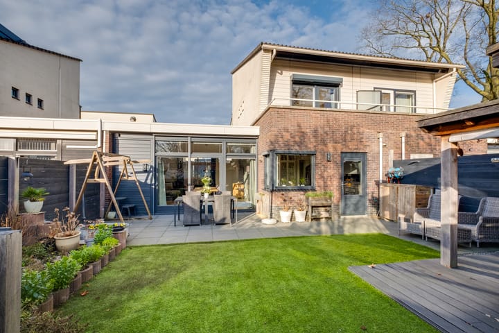 Foto 41 van Dirk Schäferstraat 14